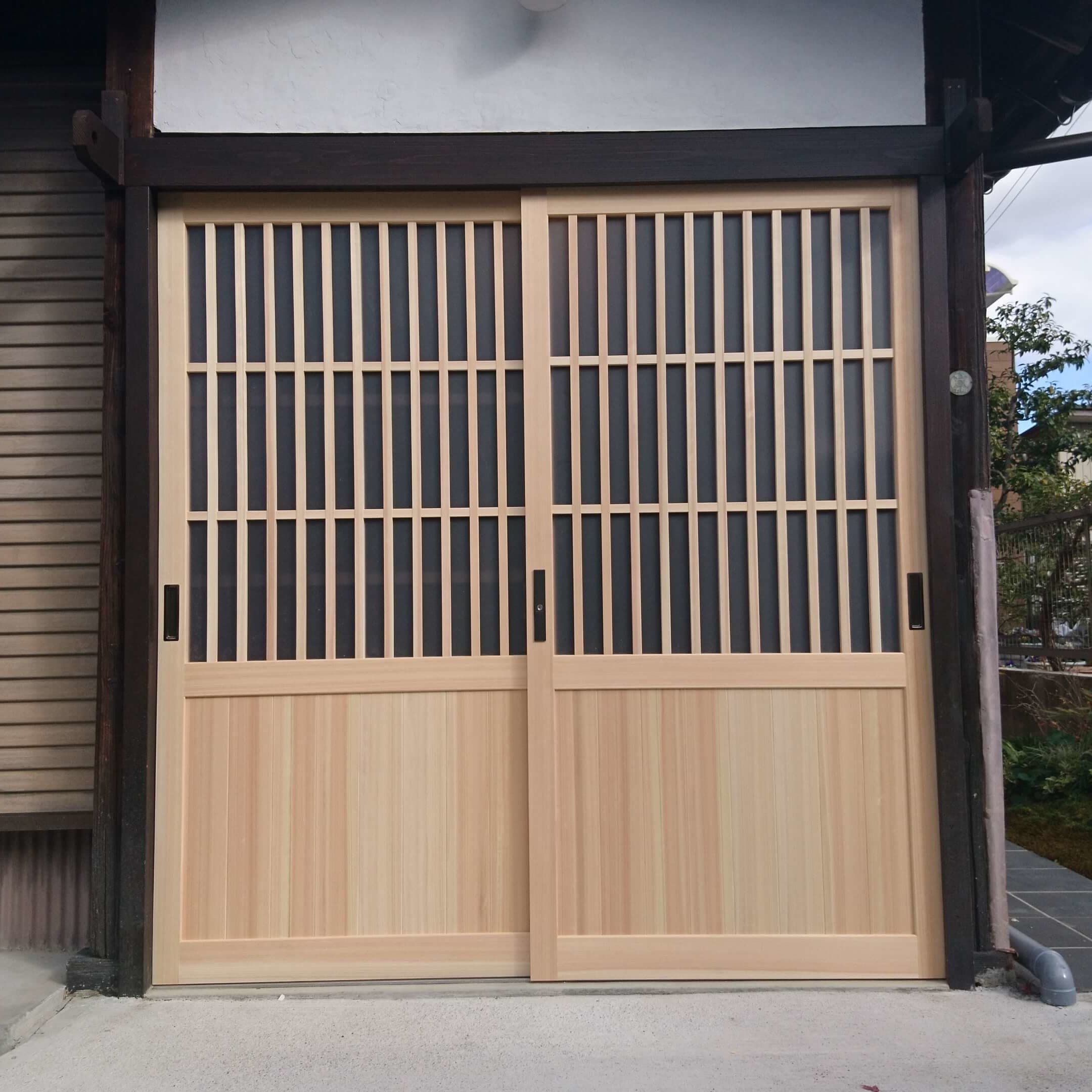 玄関扉の新調 武豊町 | 玄関扉の新調なら建具修理の窓口武豊町